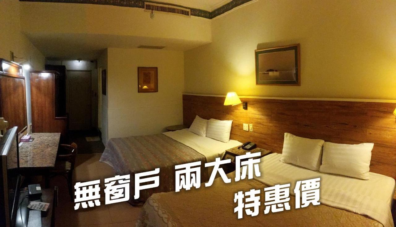 Hotel 文南哥爸妻夫飯店 Tainan Exterior foto